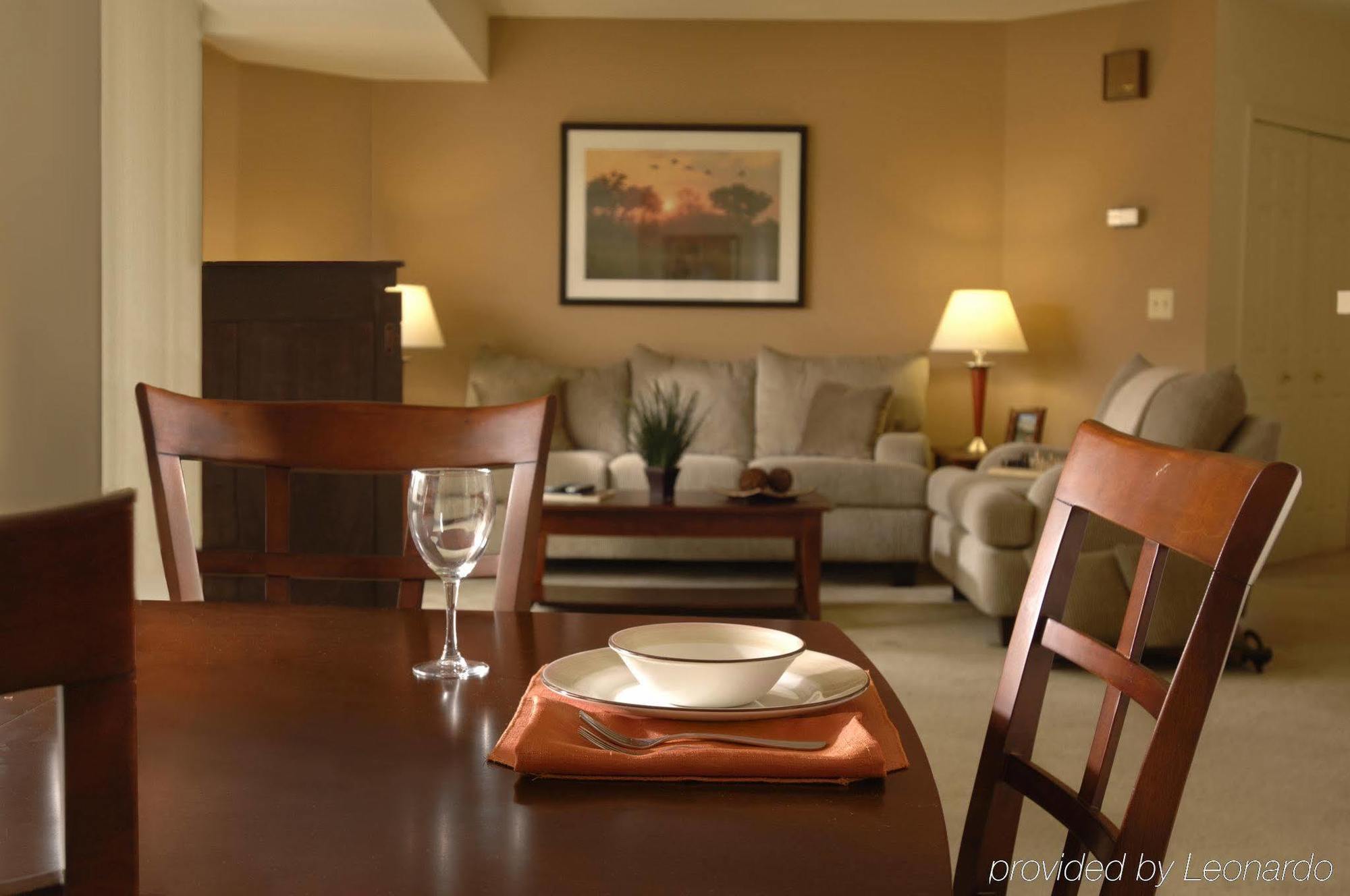 Oakwood Crystal City Арлингтон Экстерьер фото